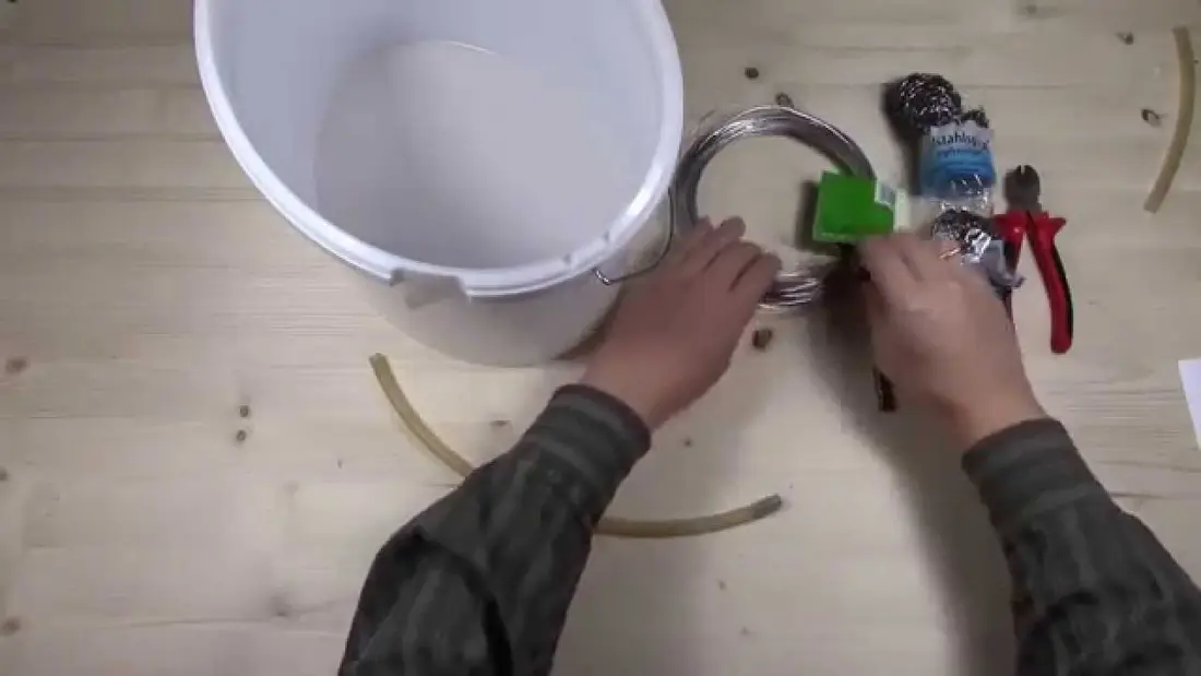 Vorschaubild: Wurmzucht für Riesenrotwürmer (Dendrobena) selber bauen